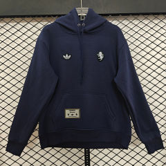 (S-3XL) Retro Embroidered Version Juventus Royal Blue Thailand Soccer Tracksuit Top With Hat-CS