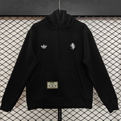 (S-3XL) Retro Embroidered Version Juventus Black Thailand Soccer Tracksuit Top With Hat-CS