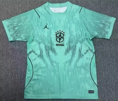 26-27 Brazil Goldkeeper Laker Green Thailand Soccer Jersey AAA
