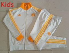 26-27 Bayern München Beige (Orange Collar) Kids/Youth Soccer Jacket Uniform-815