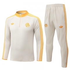 26-27 Bayern München Beige Thailand Soccer Tracksuit-815