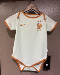 26-27 France White Baby Soccer Uniform-CS