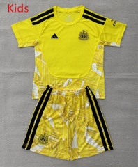 26-27 Newcastle United Goalkeeper Yellow Kids/Youth Soccer Uniform-AY