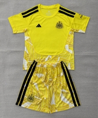 26-27 Newcastle United Goalkeeper Yellow Soccer Uniform-AY