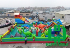 Dinosaur Themed Inflatable Amusement Park