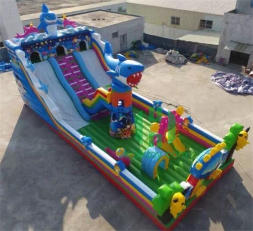 Shark Outdoor Themed Inflatable Amusement Park for Children