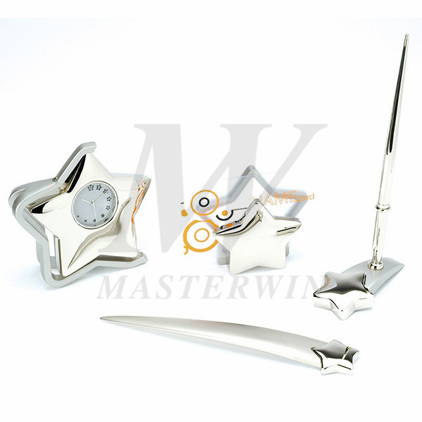 Four Pieces Metal Desktop Set_B93255