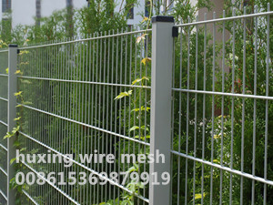 double wire mesh fence