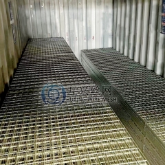 Heavy Duty Standard Size Carbon Steel Metal Iron Industrial Grating Platform Non Slip Galvanized Steel Grating for Safe Floor Walkways