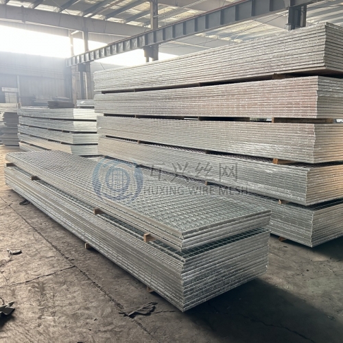 Hot Galvanized Serrated Tooth Bar Steel Grating 1m x 6m for Industry Platform Floor Walkways