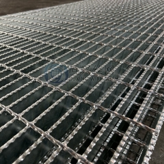 Hot Galvanized Serrated Tooth Bar Steel Grating 1m x 6m for Industry Platform Floor Walkways
