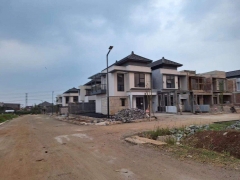 PENEL Integrated Solar streetlights were illuminating a villa area under construction in 2023 in Indonesia