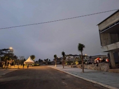 PENEL Integrated Solar streetlights were illuminating a villa area under construction in 2023 in Indonesia