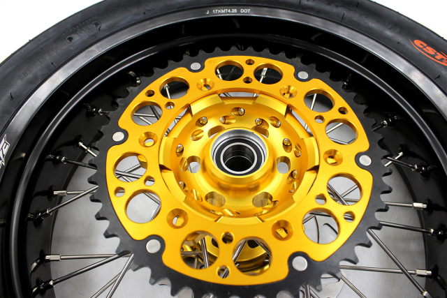 KKE 3.5/4.25 Supermoto Wheels Set With CST Tire Fit SUZUKI RMZ250 2007-2021 RMZ450 2005-2021 Gold Hub