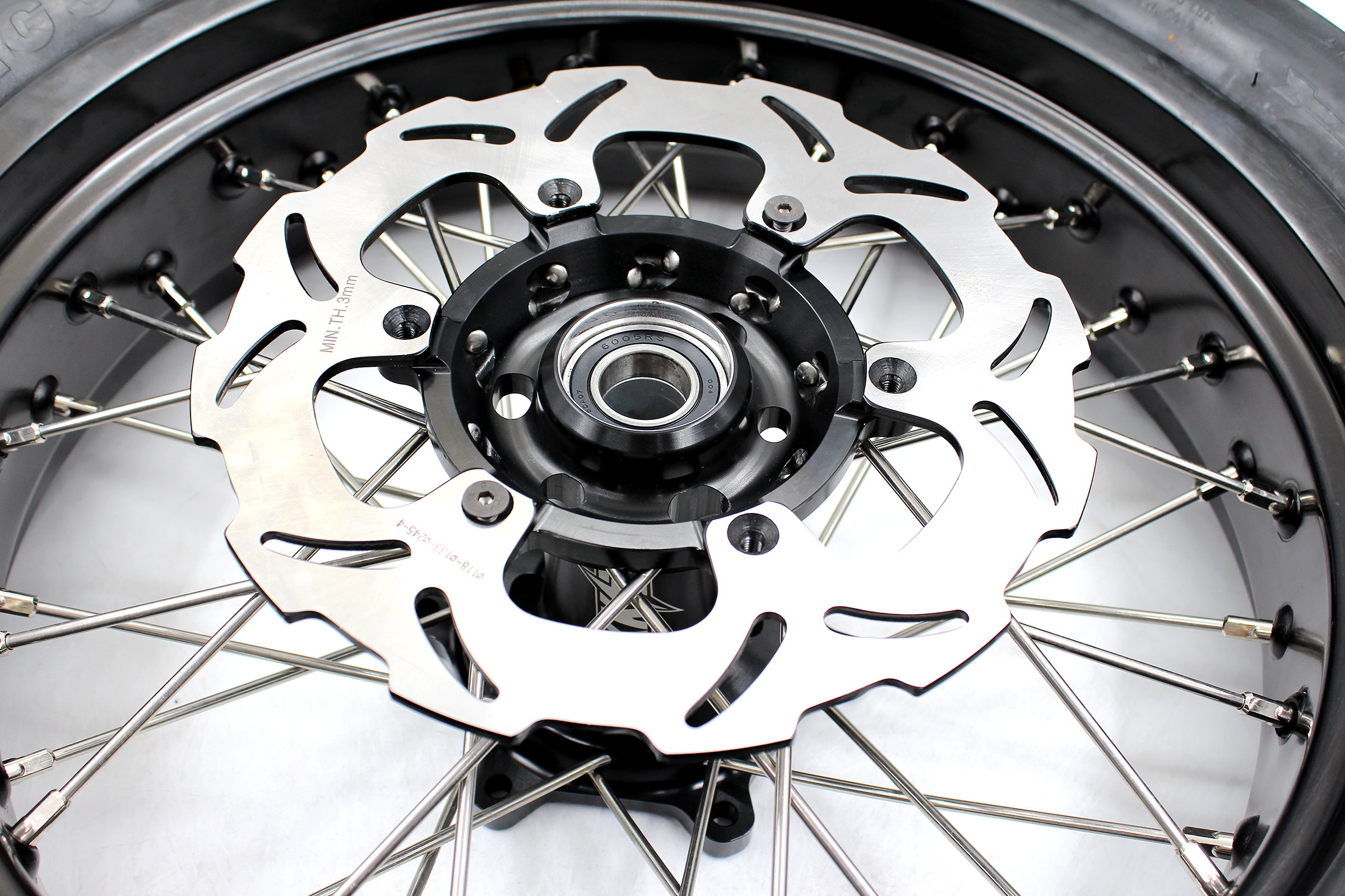 KKE 3.5/4.25*17 Supermoto Wheels Rims Set with CST Tire fit SUZUKI DRZ400 DRZ400S DRZ400E Black Hub
