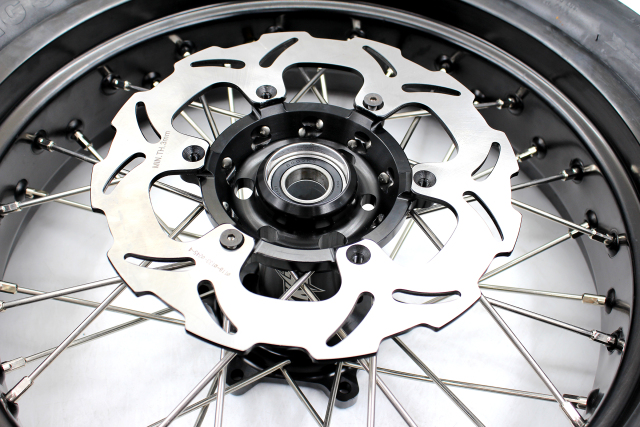 KKE 3.5/4.25*17 Supermoto Wheels Set With CST Tire Fit SUZUKI DRZ400 DRZ400S DRZ400E Black Hub