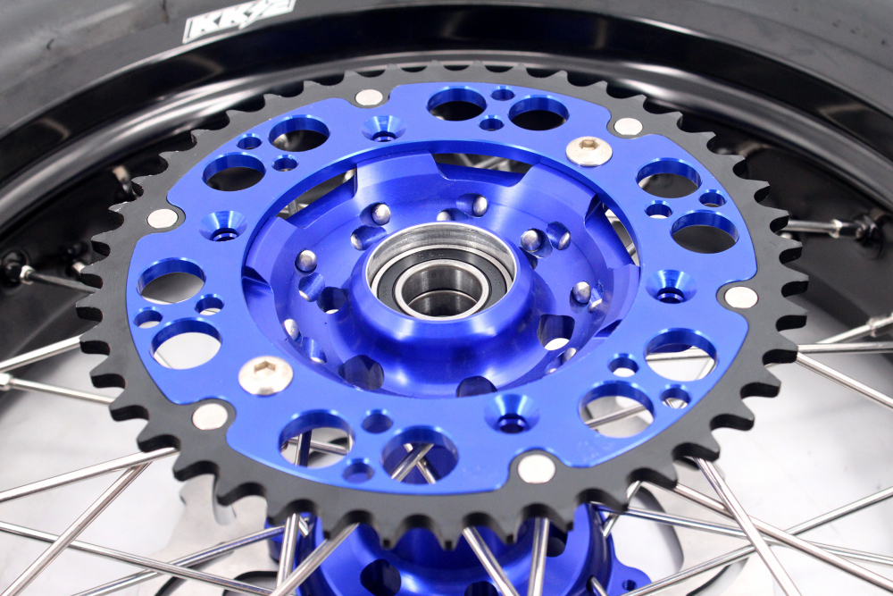 KKE 3.5/4.25*17 Supermoto Wheels Set CST Tire Fit SUZUKI DRZ400 DRZ400S DRZ400E Blue Hub