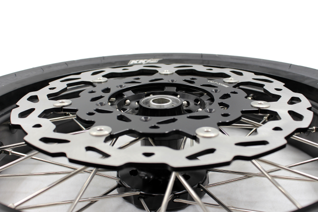 KKE 3.5/4.25*17 Supermoto Wheels Set With CST Tire Fit SUZUKI DRZ400 DRZ400S DRZ400E Black Hub