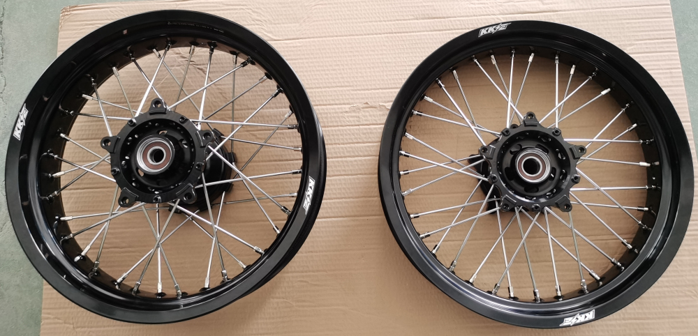 for Tenere 700 -- KKE Wheels Compatible with Yamaha Tenere 700 2019 - 2025 Silver Nuts 3.5*17" / 4.25*17"