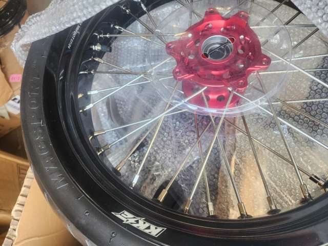 Returned Wheels for Honda CRF250R 2004-2013 CRF450R 2002-2012 -- KKE Supermoto Wheels with CST Tires Mounted 3.5*17"/4.25*17 Rims