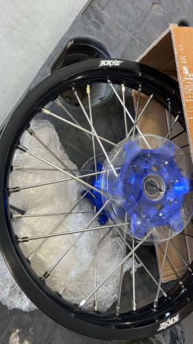 Returned Wheels for YZ250 YZ450F - KKE 2.15 * 18 Rear Dirt Bike Wheel fit Yamaha YZ125 YZ250 YZ250F 2001-2025 YZ450F 2003-2025 CNC Blue Hub