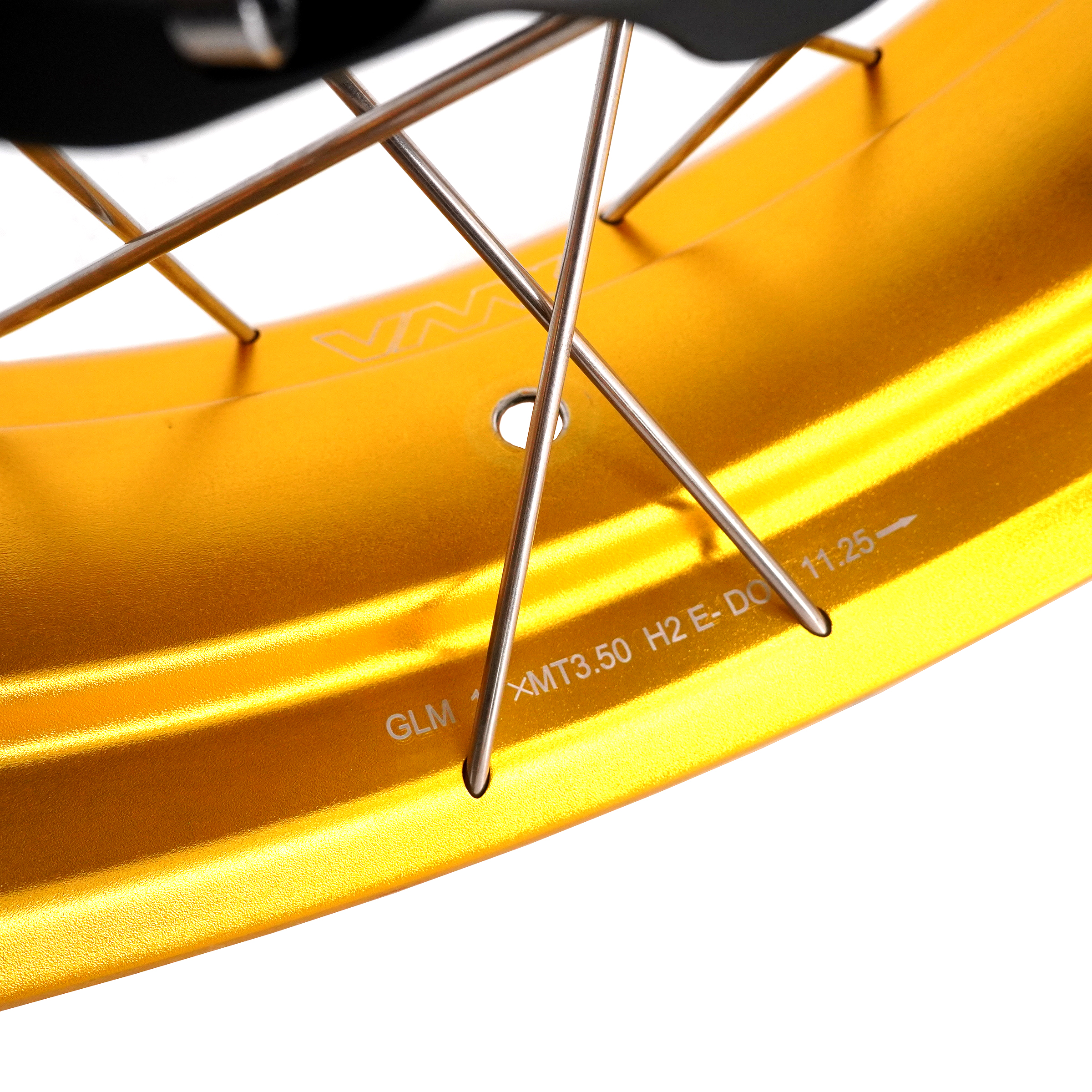 VMX Tubeless Wheelsfit Triumph Scrambler 400X 2024-2025 -- 2.5*19"/3.5*17" (Black Hub/ Red Hub / Black Rim/ Gold Rim)