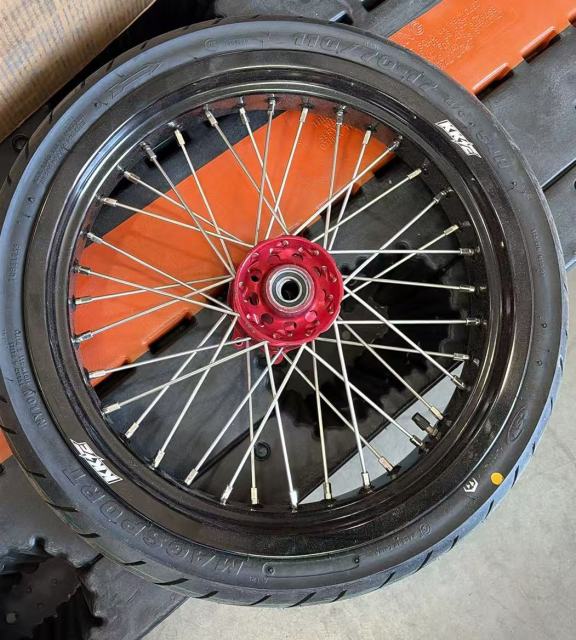 Used Wheels for CRF250R 2004-2013 CRF450R 2002-2012 -- KKE 3.5/4.25 Complete Supermoto Wheels with CST Tire for Honda CNC Red Hubs