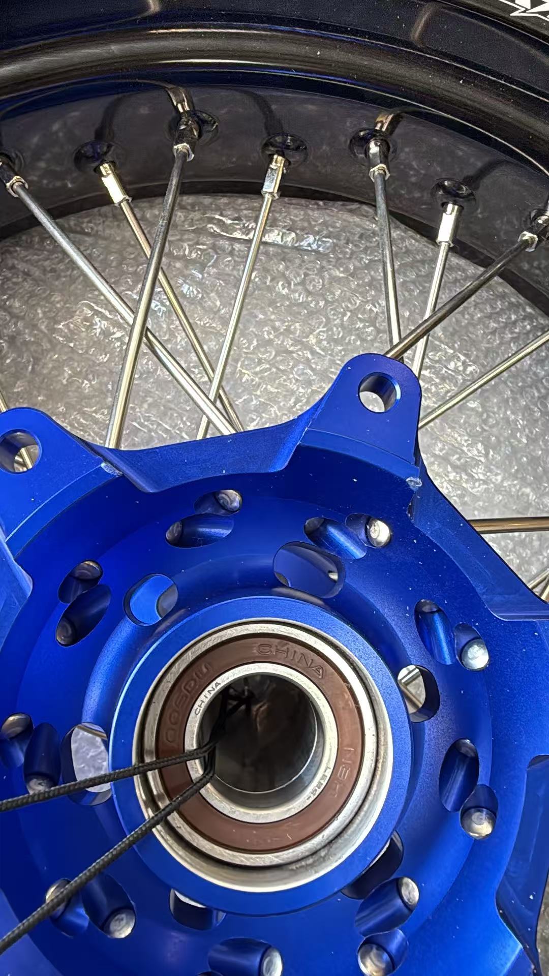 Returned Wheels fit KTM EXC SX XC 2003-2026 Husqvarna  TE / TC / FE / FC / FX   2014-2026 -- KKE 3.5/4.25 Motorcycle Supermoto Wheels with CST Tire CNC Blue Hub