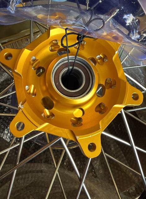Returned Wheels fit SUZUKI DRZ400 DRZ400E DRZ400S -- KKE 3.5/4.25*17 Supermoto Wheels Rims Set  with CST Tire Gold Hub