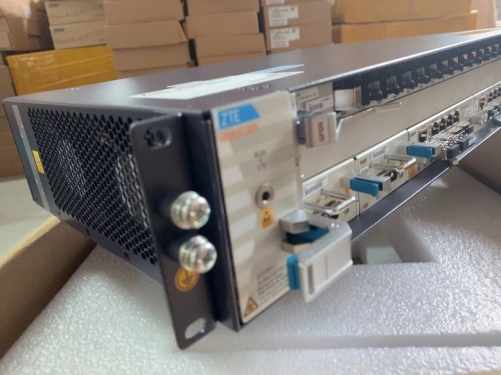 ①SOFI 19 inch ZTE High Compact OLT ZXA10 C620 with 2*PRSF；2*SPUF