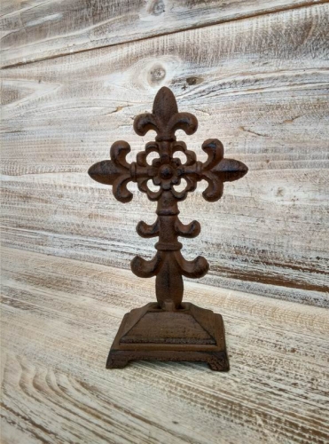 Cast Iron Standing Tabletop Cross JC5-15051