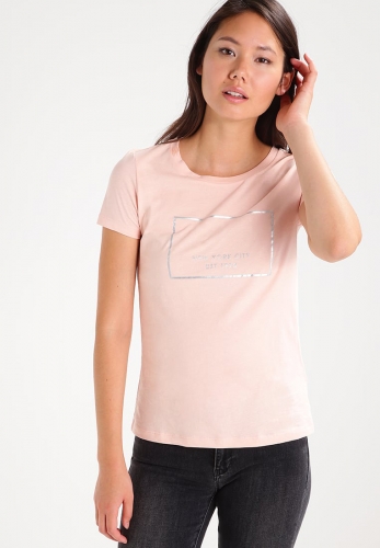 Women's slim fit silver letter print quality T-shirt