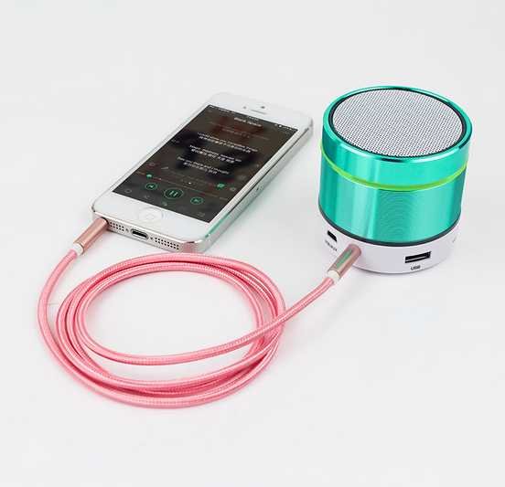 Aluminum alloy male audio cable 3.5mm audio line aux copper wire car car universal audio cable