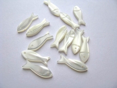 handmade 24pcs 8x20mm ,MOP shell mother of pearl cute fish white assortment jewelry beads