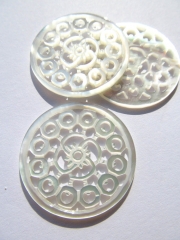 Design 30mm 12pcs handmade flower carved MOP shell mother of pearl roundel carved white cabochon bea