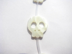 Skull Shell Bead 2strands 15x17mm high quality Genuine MOP Shell ,white Black red Halloween carved b