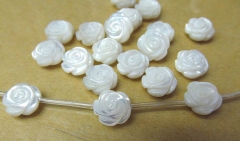 fashion 10mm 30pcs ,top quality MOP shell mother of pearl rose florial flowers petal white cabochons