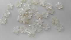 free ship-- 50pcs 10 12 15mm Genuine white MOP Shell ,Pearl Shell filigree florial snow flake flower petal Carved beads