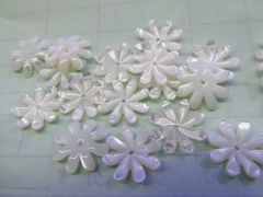 Top quality 50pcs 10 12 15mm Genuine white MOP Shell ,Pearl Shell filigree florial snow flake flower