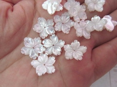 15mm Gergous MOP Shell Fluorial Petal flower carved white Shell Beads Shell earrings Beads 12pcs