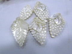 SALE!! Focal, Pendant, Golden Lip Shell, Natural,6pcs 30-60mm Carved grape fruit mop shell beads Iridescence, Top-Drilled