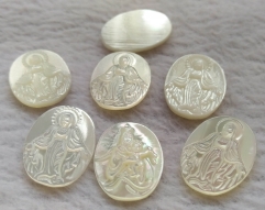 6pcs Oval White Mother of Pearl shell jewlery round disc e Mary Jesus Cameo Carved Christ Cameo cabochon Beads 15X20mm