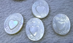 6pcs Genuine Pearl Shell cameo bead, vintage Japan, white handcarved flat oval egg 15x22mm heart carved cabochon