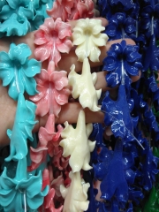 Large 25-50mm Rose  tulip  Cabochon / pearl white -red-black-white-blue lapis-pink Resin Flower Necklace Focal  full strand 16inch