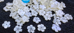 20pcs  Natural Grey Black  Pearl Shell Beads,6mm 8mm 10mm 12mm Petal  flower white Sea Shell jewelry loose Beads Wholesale mop  Drilled
