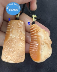 Old Material Natural Seashell Bullmouth Cassis Rufa Large Rectangle Drop Seashell Pendant Bright Red Mary Flower  Cameo oranger Helmet Shell