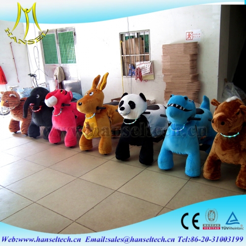 Hansel 2017 christmas holiday battery operated plush animals