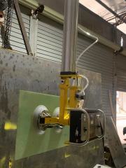 vacuum lifter for insulation glass production line