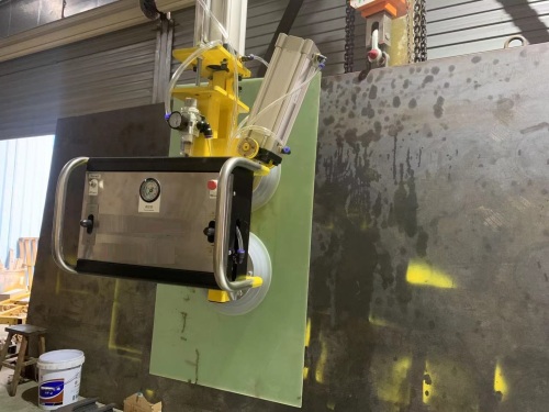 vacuum lifter for insulation glass production line