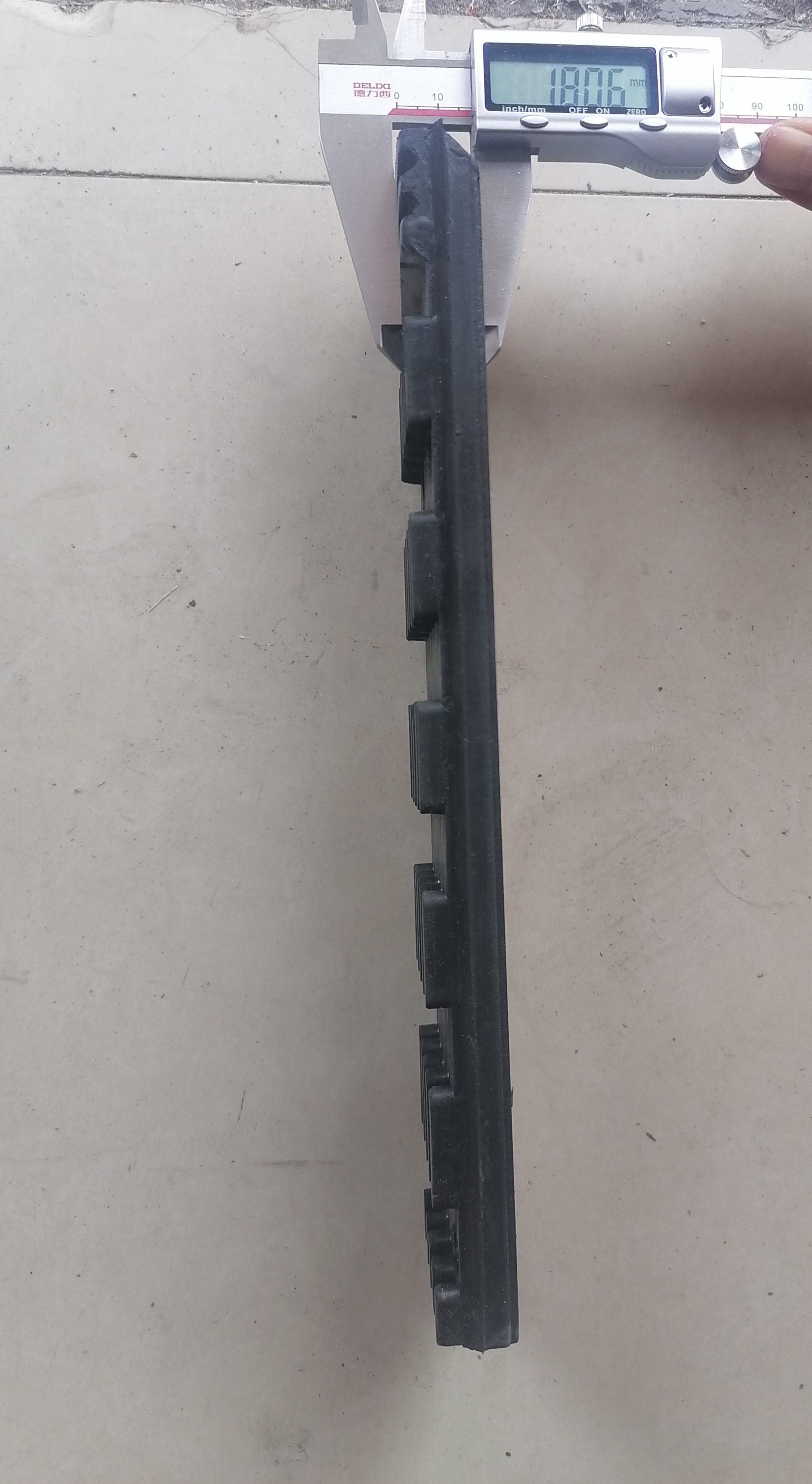 Glass machine spare parts front pad for Selim